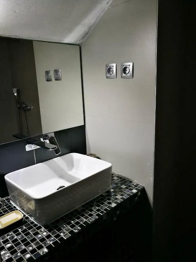 Cres Studio Till Apartment