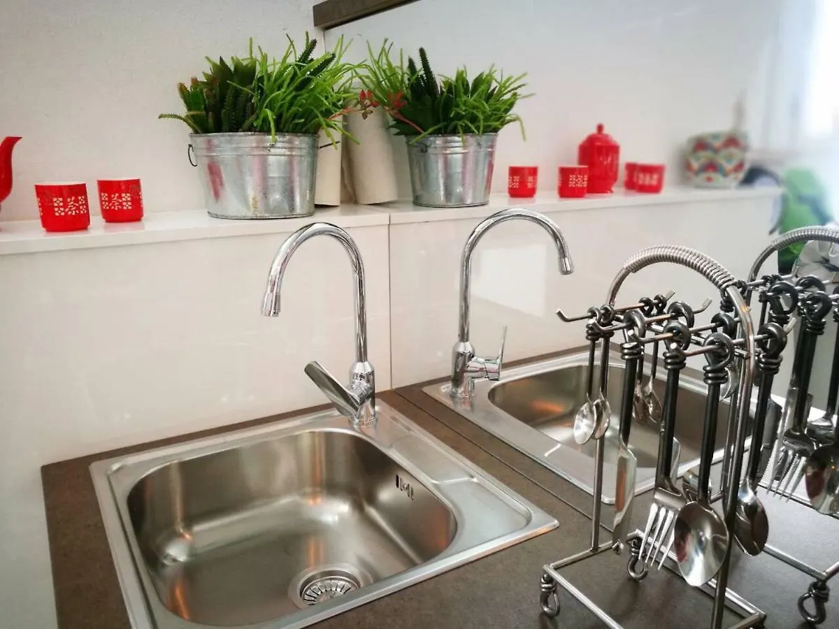 Cres Studio Till Apartment 0*,  Croazia